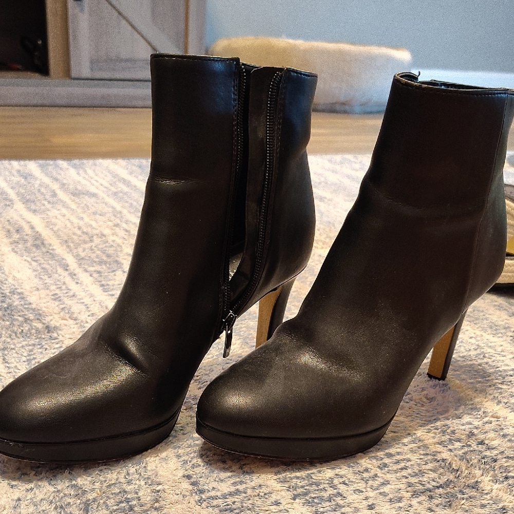 Nine West Black Heeled Boots